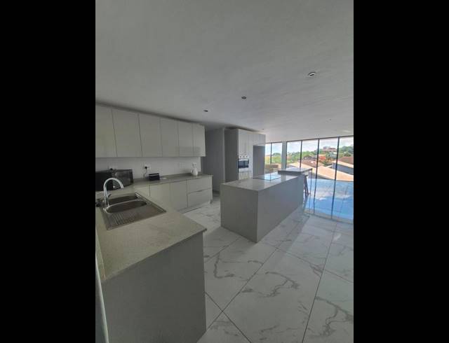 3 BEDROOM APARTMENT FOR SALE IN MORNINGSIDE